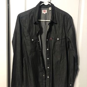 Levi's Long Sleeve Button-Up